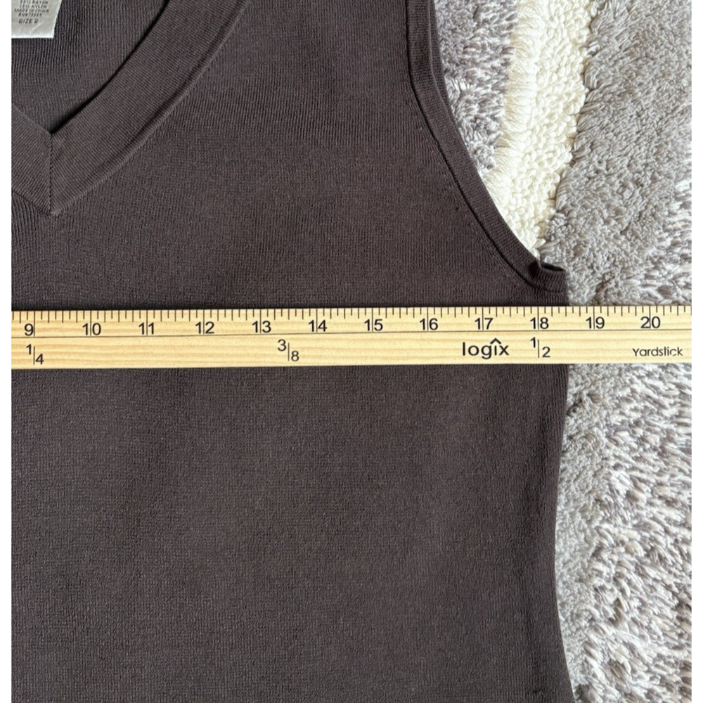 Chico's V-Neck Sleeveless Sweater Tank Size 2 Brown Stretch Knit Top, Minimalist - Picture 6 of 7